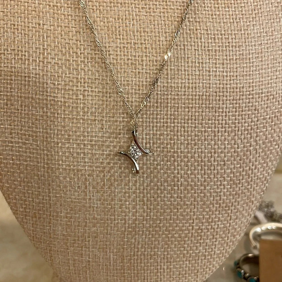 925 Sterling Silver Rhinestone Pendant, New - Picture 5 of 5